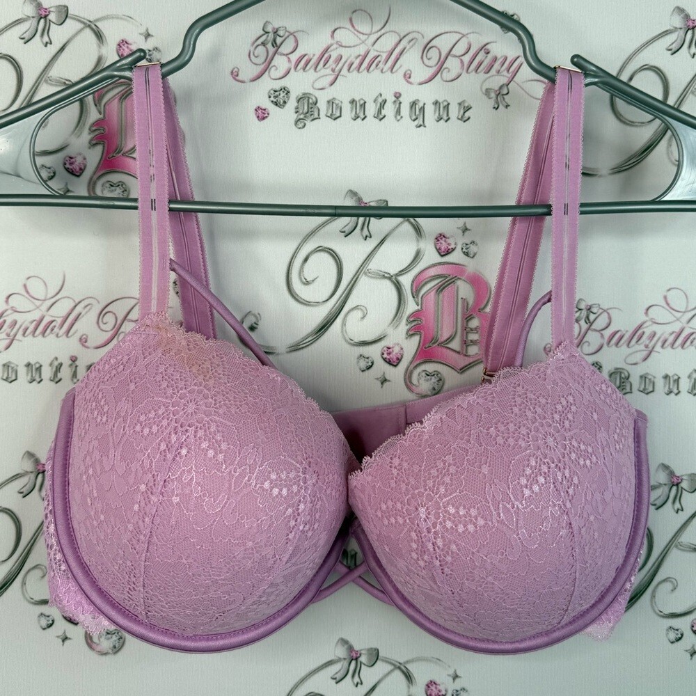 PINK Victoria's Secret bra shiny strappy sexy Lavender Lace Push-Up Bra